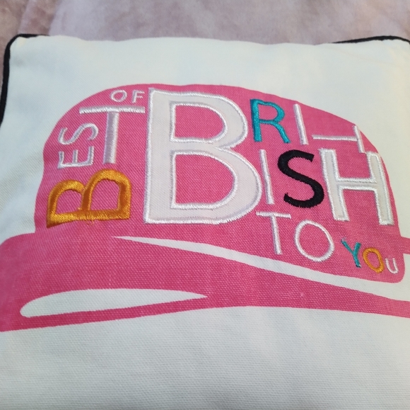 Cushions - Picture 3 of 5